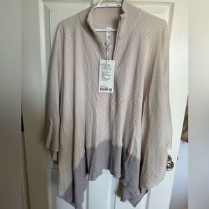 Lululemon Poncho new with tag